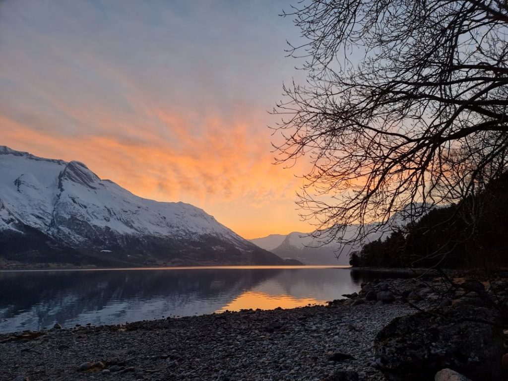 Snødekte fjelltopper